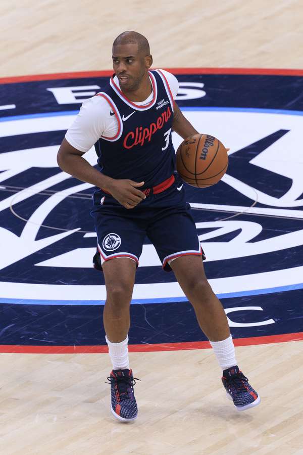 保罗谈争议：十八年更衣室智慧教会我收放自如的艺术